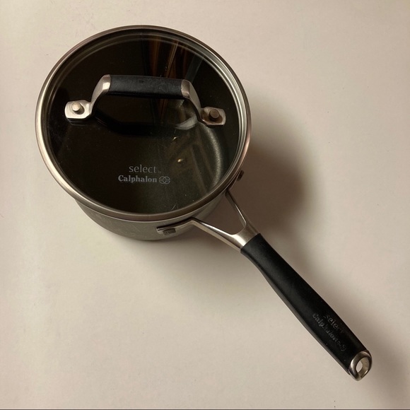 Calphalon 1.5 Quart "Select" Saucepan with Lid - Picture 1 of 11